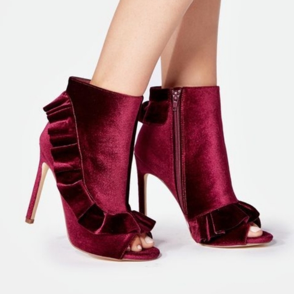 NIB Borati Velvet Heeled Bootie - Picture 2 of 9